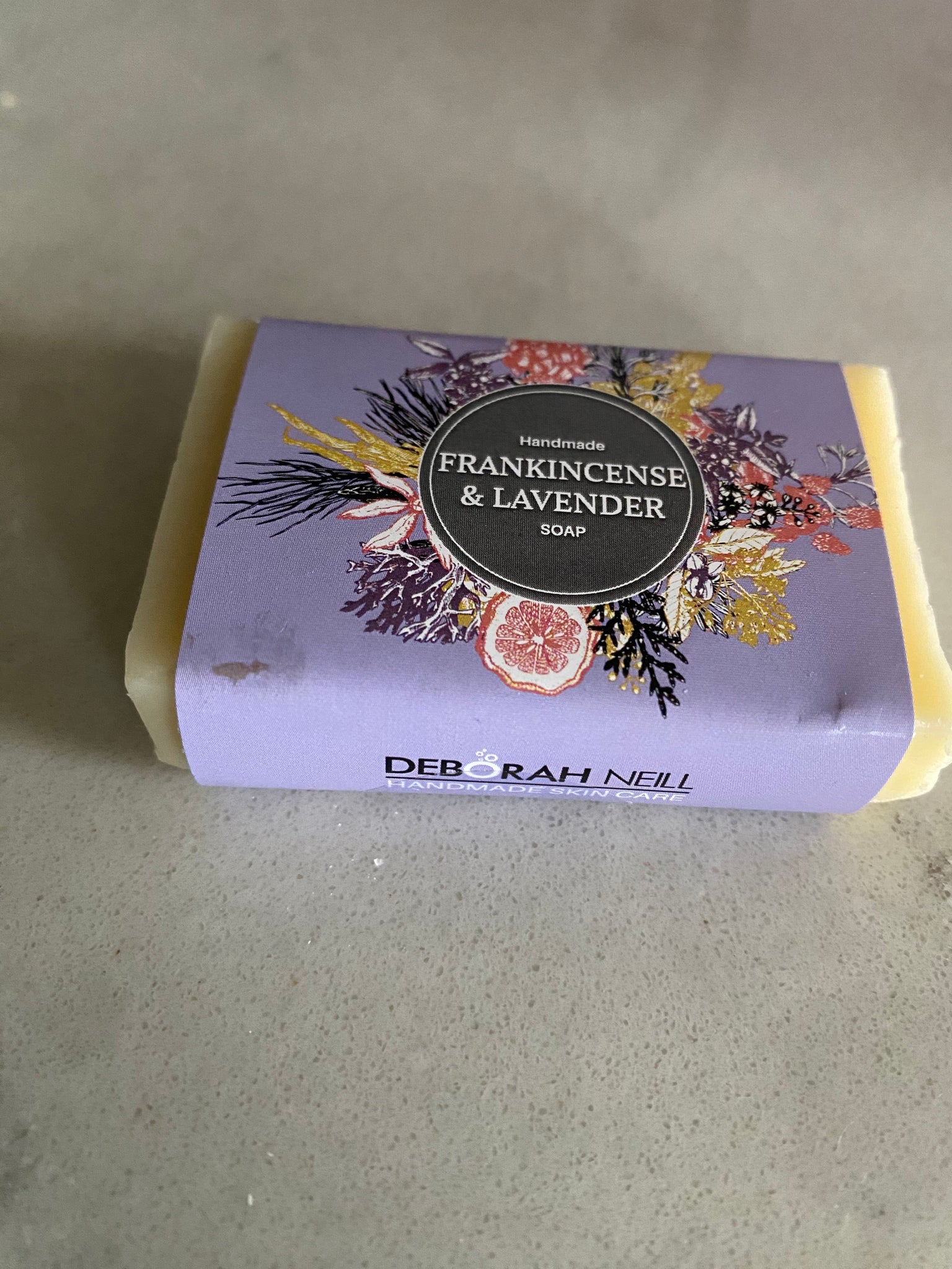 Deborah Neill Frankincense & Lavender Small Soap 30g