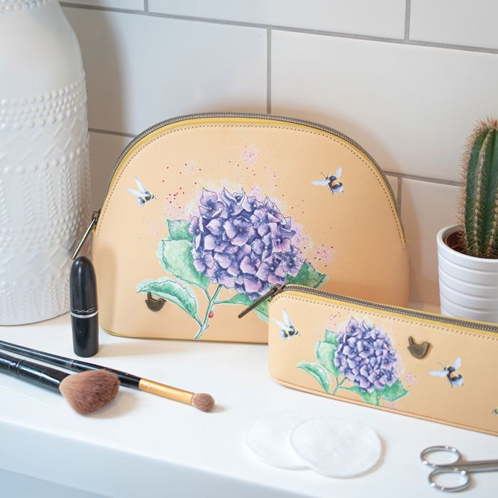 Wrendale Medium Bee Cosmetics Bag